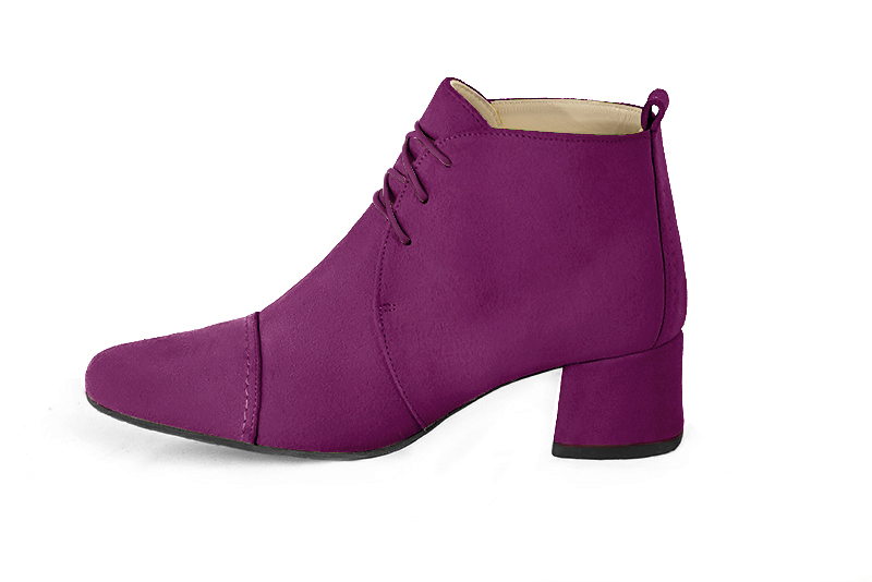 Mulberry purple women's ankle boots with laces at the front. Round toe. Low flare heels. Profile view - Florence KOOIJMAN